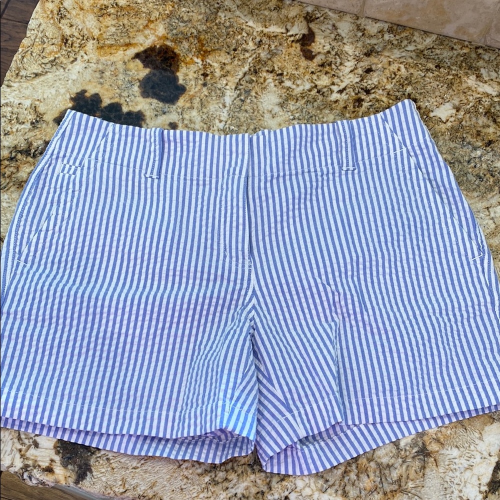 Vineyard Vines Blue and White Bermuda Shorts Seersucker Style